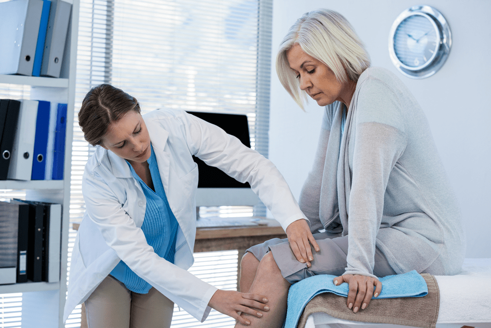 Pasén kalayan arthrosis anu peryogi terapi anu dipariksa ku dokter